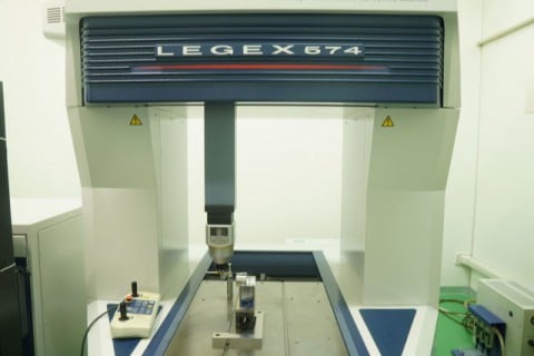 超高精度CNC三次元測定機 超高精度CNC三次元測定機